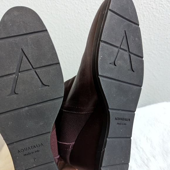 Aquatalia Plum Leather Ankle Booties Boots - Picture 9 of 9